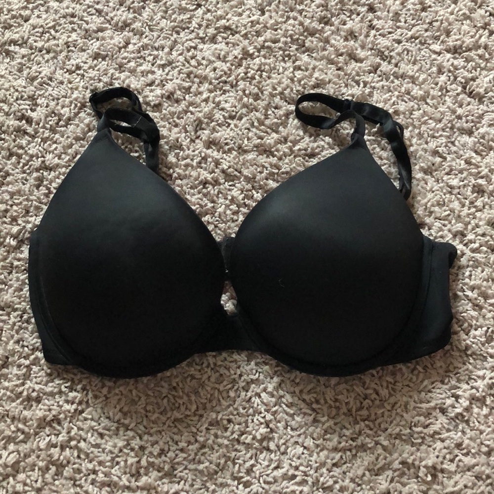 Victoria’s Secret Pink wear everywhere push up bra